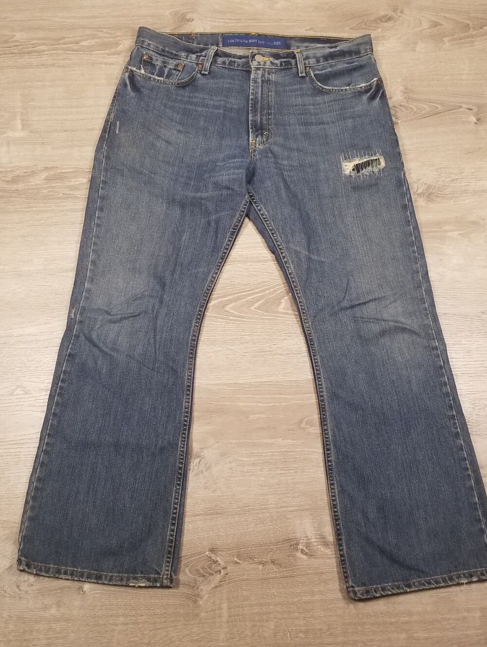 Vintage Y2K Levis 527 Low Boot Cut Jeans Mens 36x30 Denim Medium Wash Western